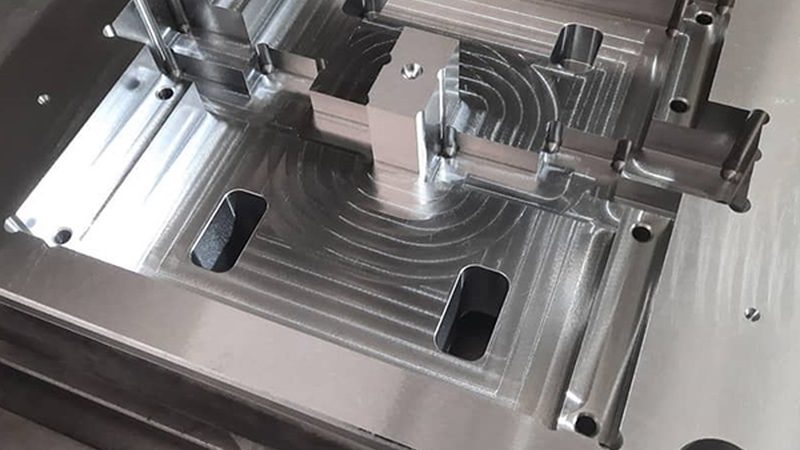 小型模具加工厂注意事项：从选材到交付的全程解析
