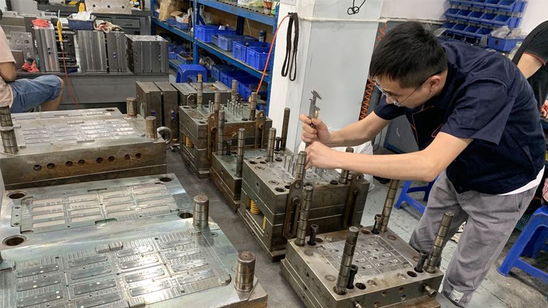 安徽电子托盘吸塑模具：揭秘价格背后的价值**