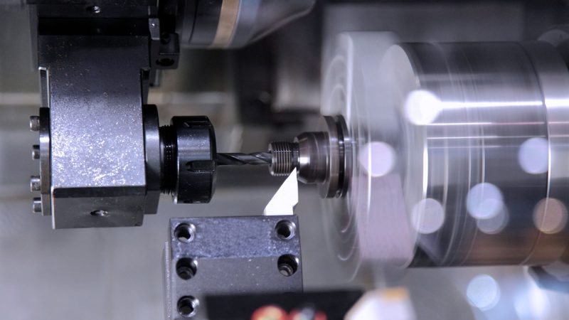 双色模具在家电外壳加工中的应用解析**